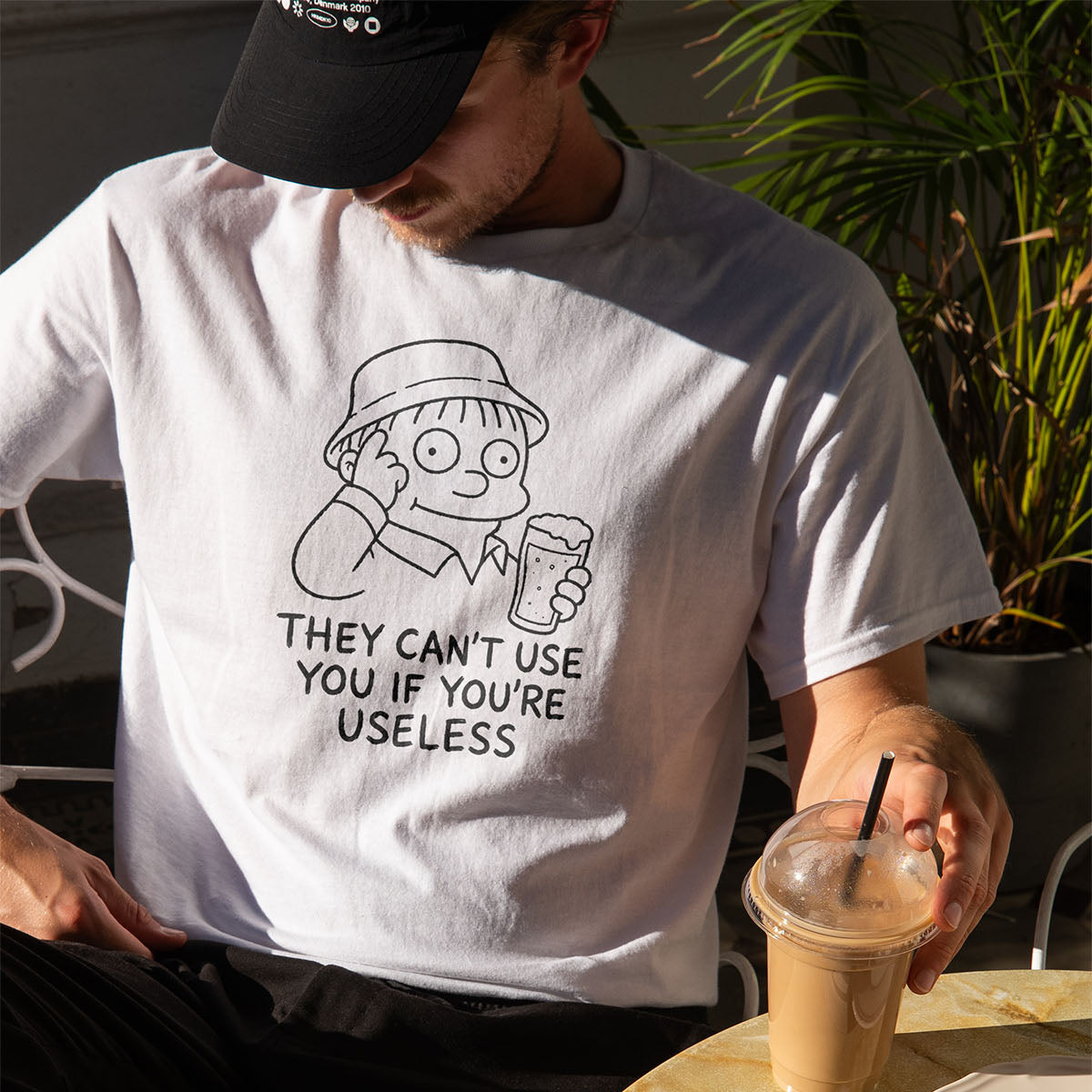 USELESS - Premium T-Shirt Unisex